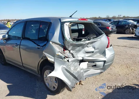 2010 Nissan Versa 1.8S z USA, uszkodzony, nr VIN 3N1BC1CP6AL462116